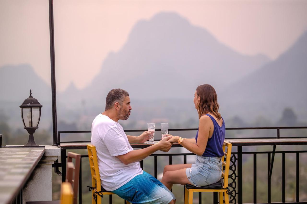 Confetti Garden Hotel Vang Vieng Exterior photo